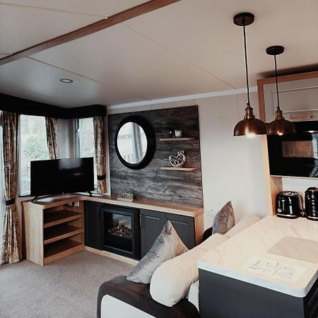 邓弗里斯Hillingworth'S Hot Tub Retreat - Lochmaben别墅 外观 照片
